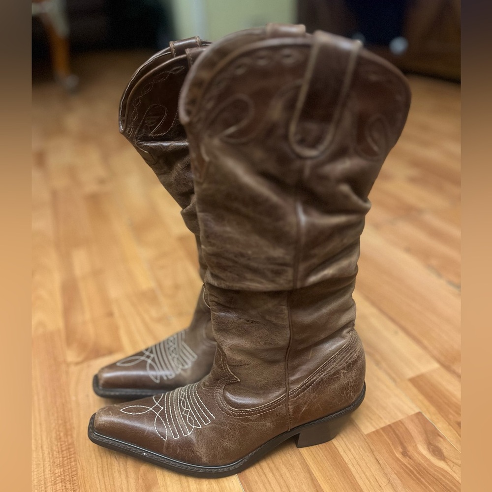 SOLD Steve Madden Spurs Cowboy boots